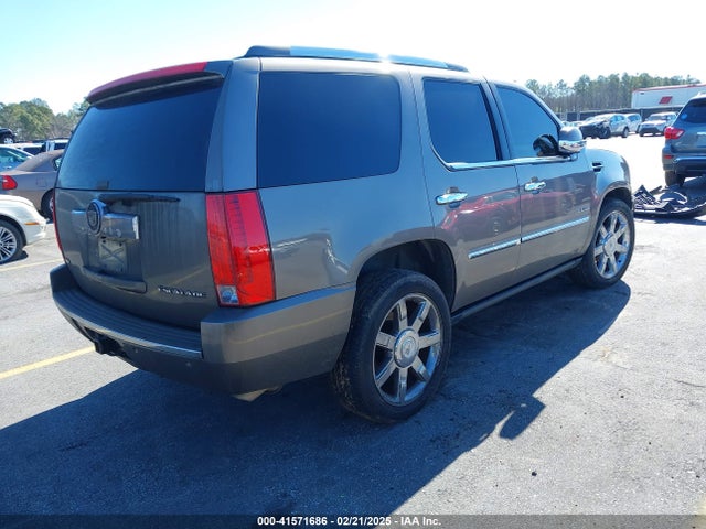 2011 CADILLAC ESCALADE 1GYS4CEF2BR138269 Photo 3
