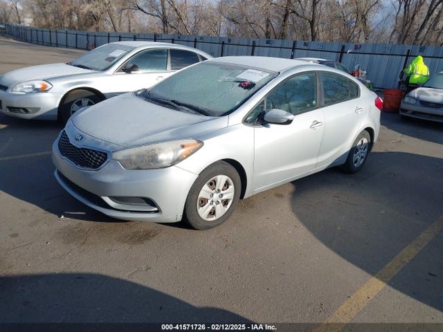 KIA FORTE LX 2016 KNAFK4A69G5522523 Image 2
