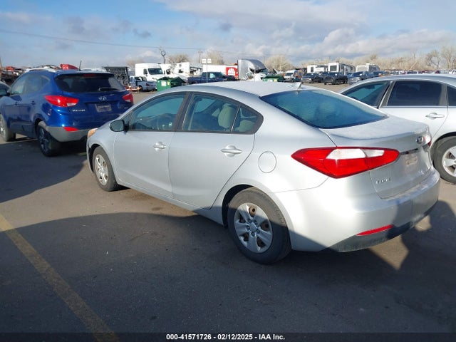 KIA FORTE LX 2016 KNAFK4A69G5522523 Image 3