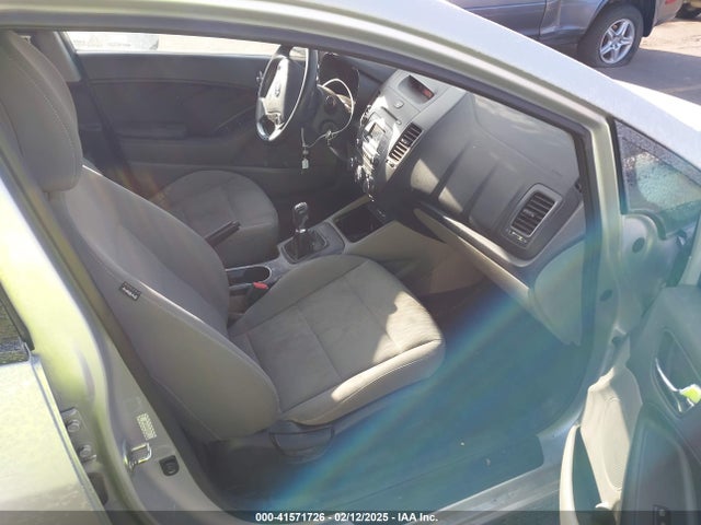 KIA FORTE LX 2016 KNAFK4A69G5522523 Image 5