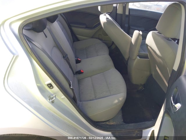 KIA FORTE LX 2016 KNAFK4A69G5522523 Image 8