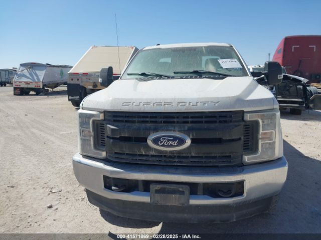 1FT7X2B64KEE33012 Ford F-250 Xl