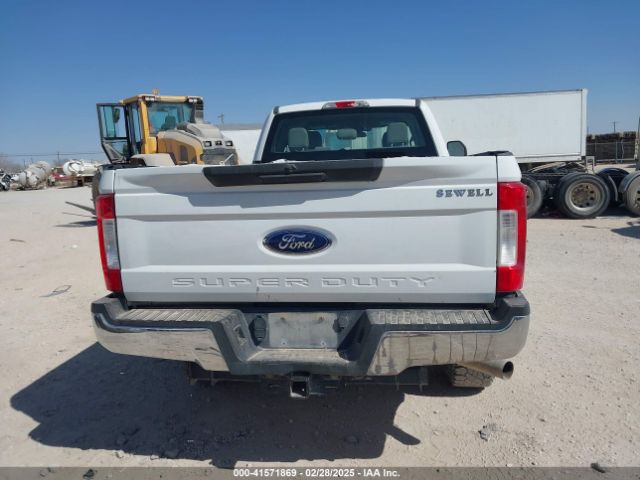 1FT7X2B64KEE33012 Ford F-250 Xl
