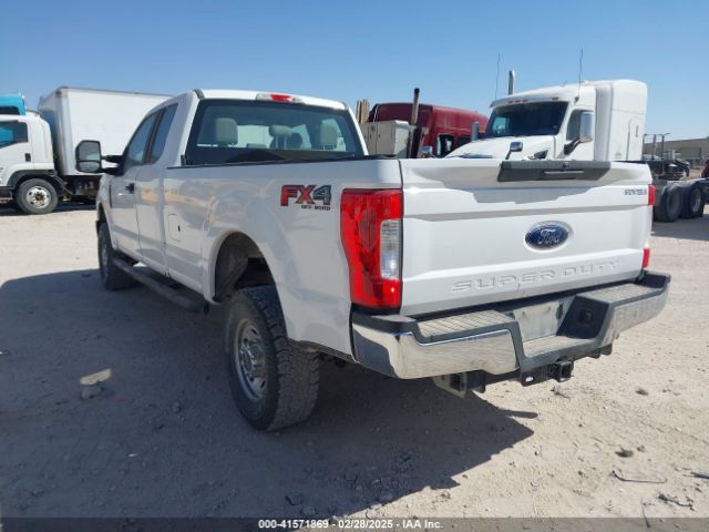 1FT7X2B64KEE33012 Ford F-250 Xl
