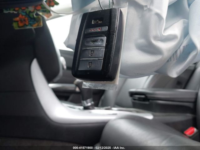 19UUB1F31JA001500 Acura TLX