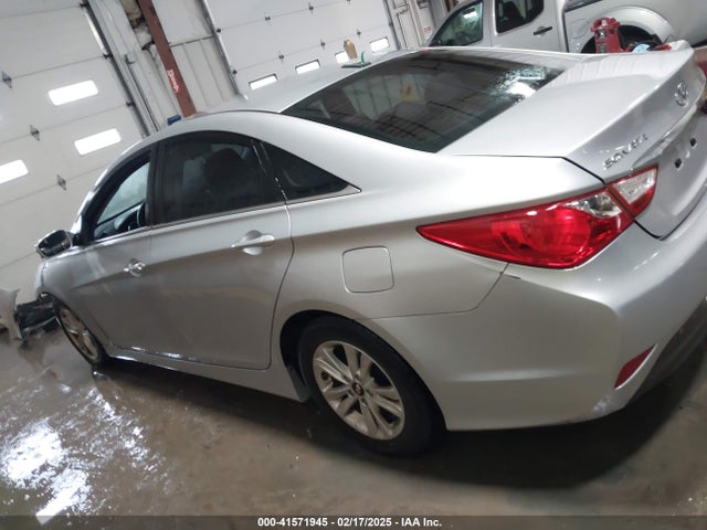 5NPEB4AC0EH926425 Hyundai SONATA GLS