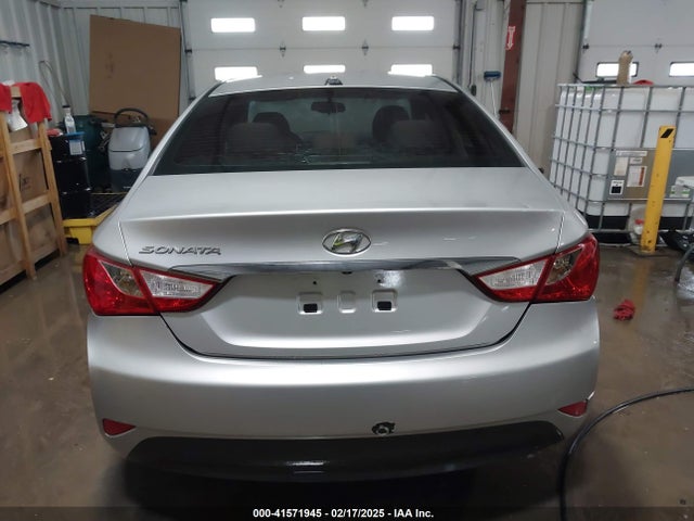 5NPEB4AC0EH926425 Hyundai SONATA GLS