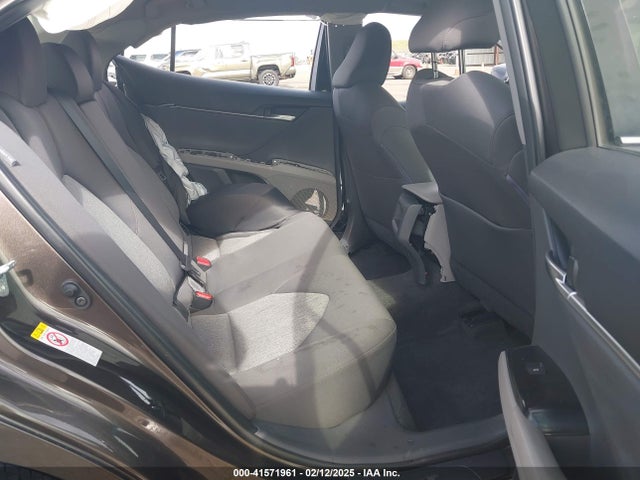 JTNB11HK3J3037346 Toyota CAMRY LE