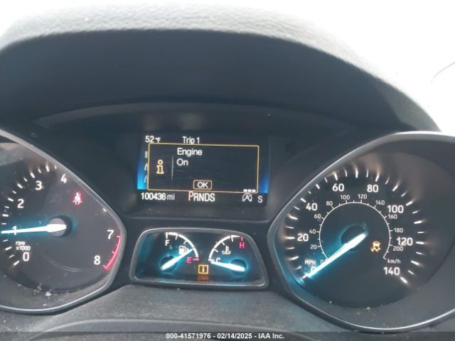 1FMCU9J93HUD60303 Ford Escape Titanium