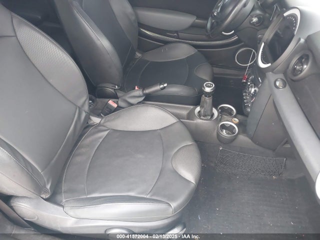 2011 MINI COOPER S WMWSV3C51BTY21187 Photo 4