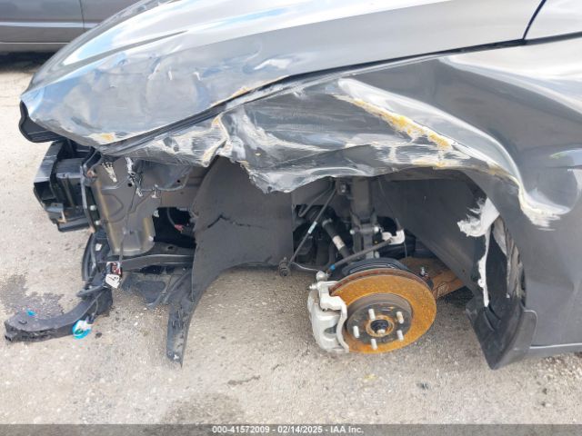 KMHLM4DJXRU093428 Hyundai Elantra Hybrid Blue