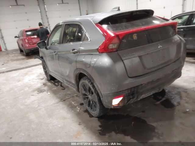 2018 MITSUBISHI ECLIPSE CROSS JA4AT4AA7JZ047415 Photo 2