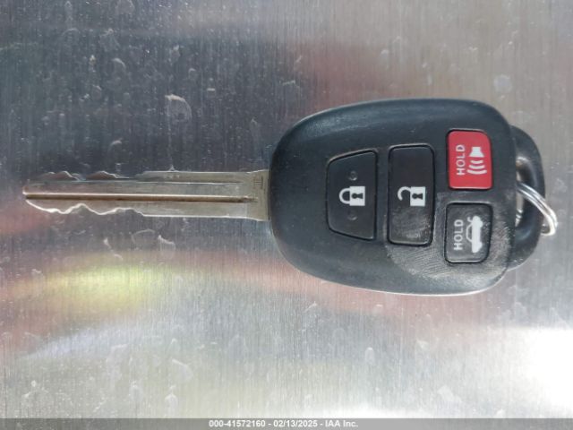 5YFBURHE0JP829305 Toyota COROLLA LE