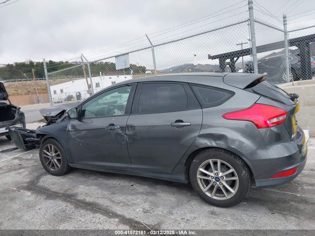 Ford FOCUS SE 2015 1FADP3K27FL256758 Image 13