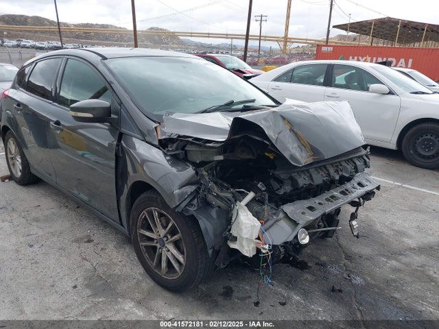 Ford FOCUS SE 2015 1FADP3K27FL256758 Image 16