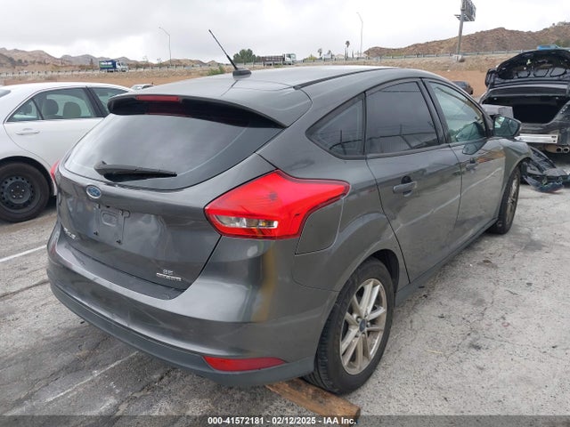Ford FOCUS SE 2015 1FADP3K27FL256758 Image 4