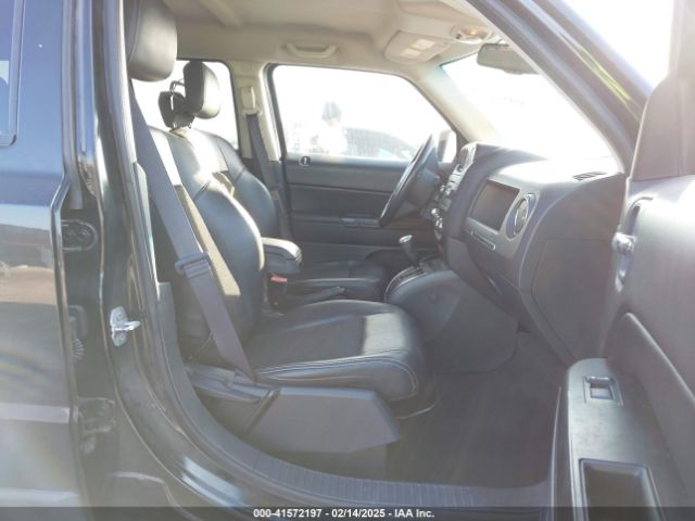 1C4NJPBAXHD201751 Jeep Patriot Sport Se Fwd