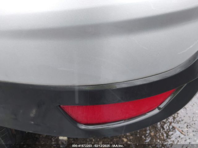 1FMCU0GD4HUA53374 Ford ESCAPE SE