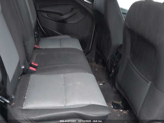 1FMCU0GD4HUA53374 Ford ESCAPE SE