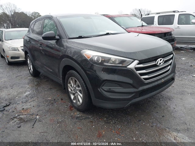 2017 KM8J23A4XHU460784 main image