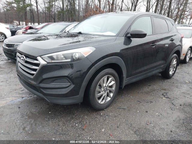 Hyundai TUCSON SE 2017 KM8J23A4XHU460784 Image 2