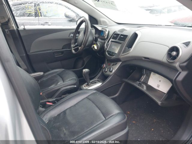 1G1JE5SB5F4121571 Chevrolet Sonic Ltz Auto