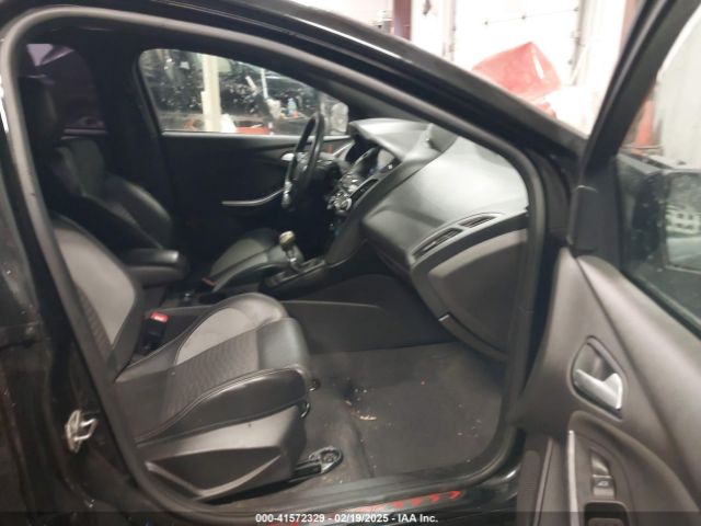 1FADP3L91EL375674 Ford FOCUS ST