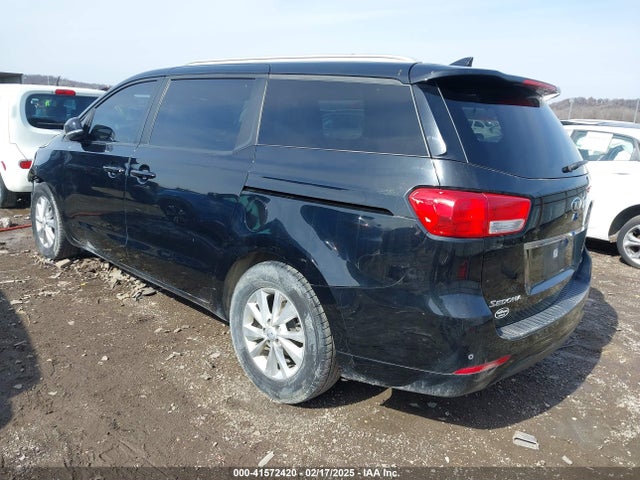 KIA SEDONA LX 2017 KNDMB5C17H6242614 Image 3