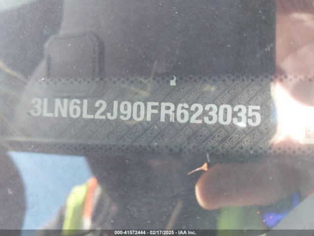 3LN6L2J90FR623035 Lincoln 2015