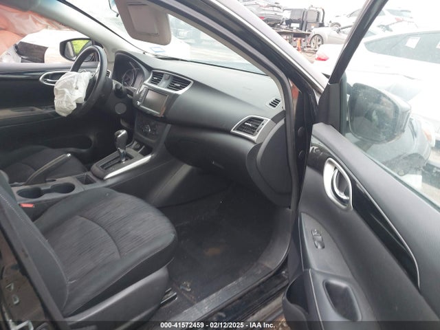3N1AB7AP7KL625989 Nissan SENTRA SV