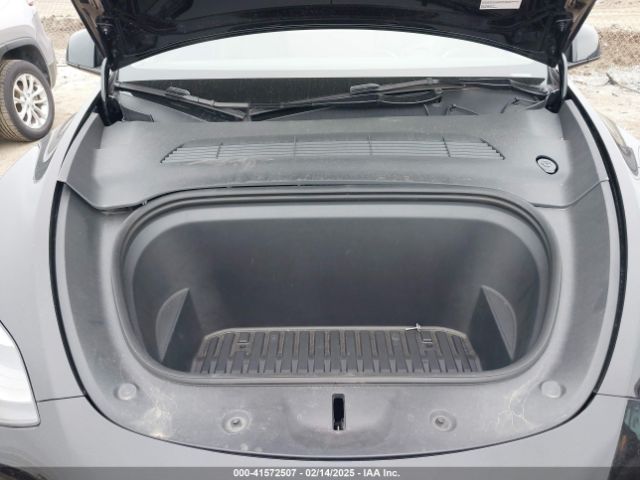 2023 TESLA MODEL Y 7SAYGDEE1PA187481 Photo 9