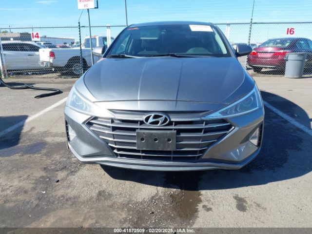 5NPD84LF7KH457945 Hyundai ELANTRA SEL