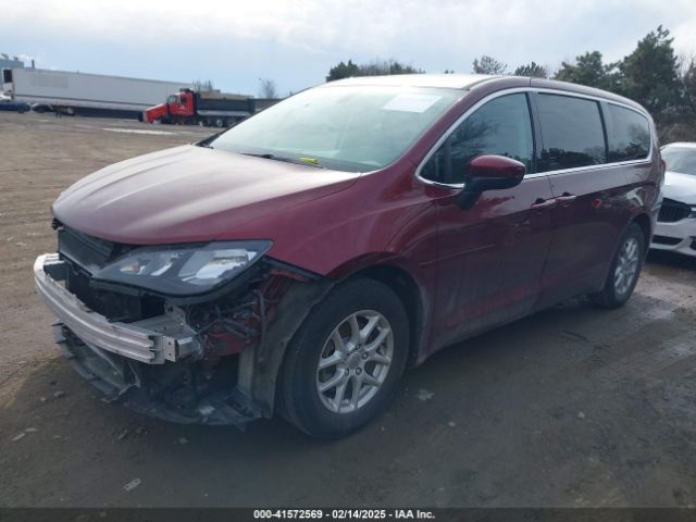 2C4RC1DG3HR608768 Chrysler Pacifica Touring