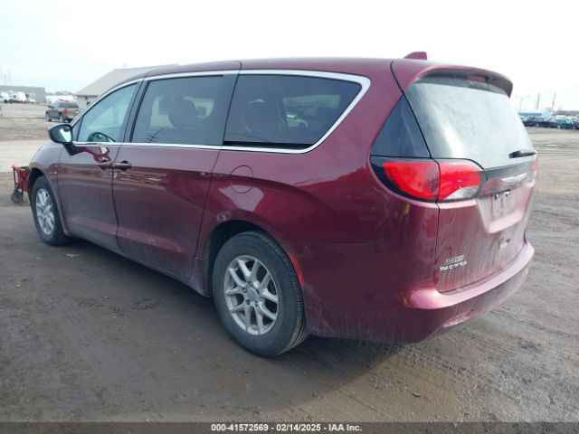 2C4RC1DG3HR608768 Chrysler Pacifica Touring