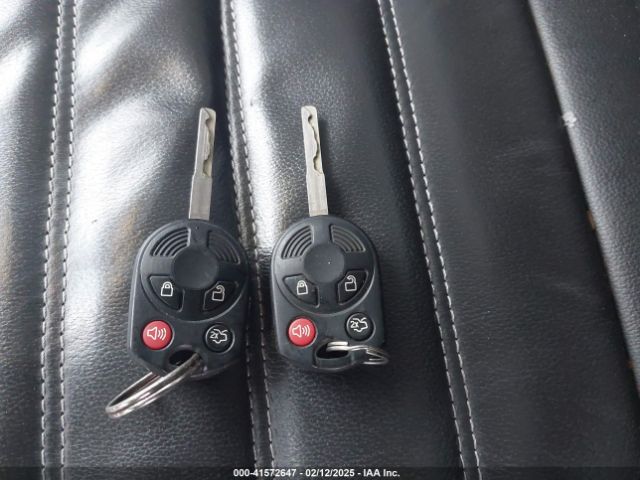 1FMCU9HD3JUA33044 Ford ESCAPE SEL