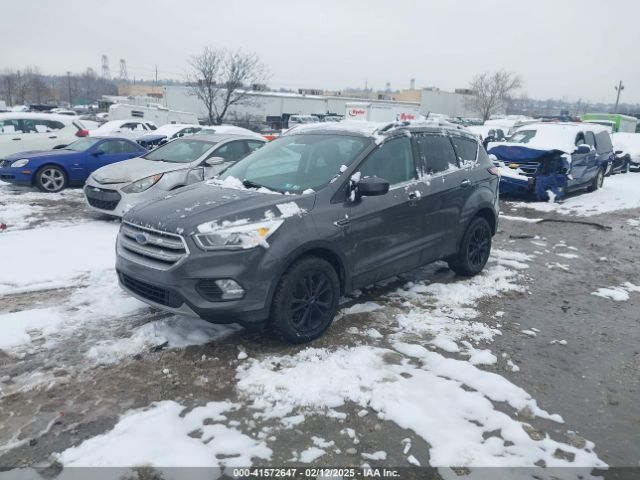 1FMCU9HD3JUA33044 Ford ESCAPE SEL