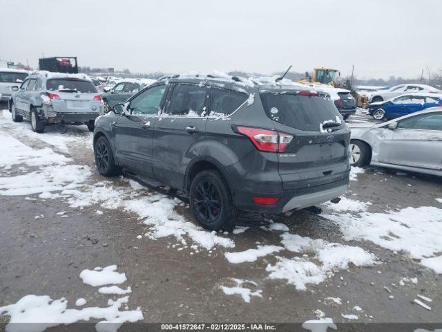 1FMCU9HD3JUA33044 Ford ESCAPE SEL