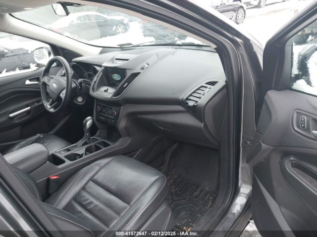 1FMCU9HD3JUA33044 Ford ESCAPE SEL