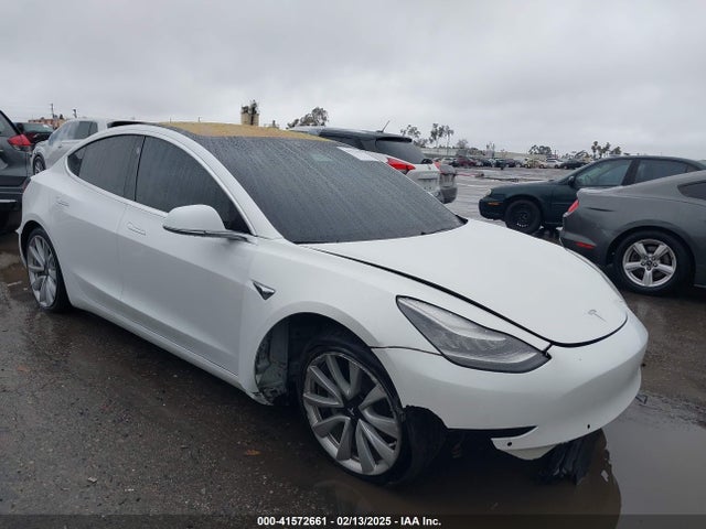 2018 TESLA MODEL 3 5YJ3E1EA8JF006458 Photo 0