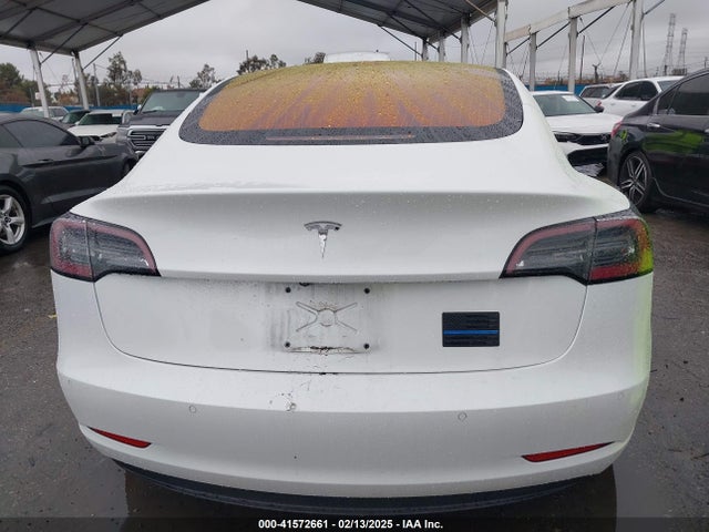 5YJ3E1EA8JF006458 Tesla MODEL 3