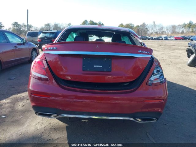 WDDZF4KB2JA446468 Mercedes-Benz E 300 4matic