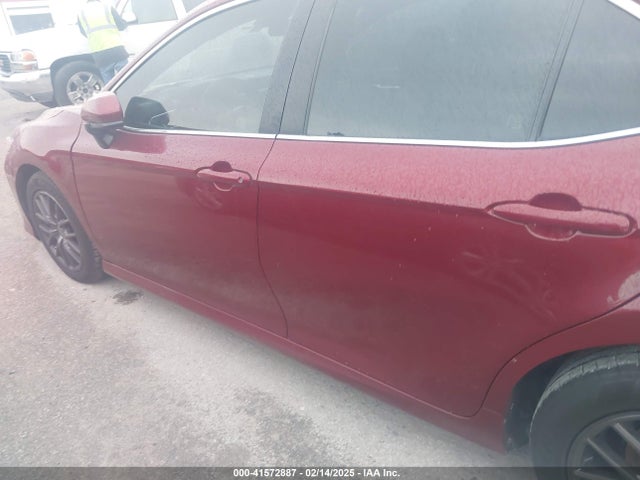Toyota CAMRY LE 2018 4T1B11HK6JU603011 Image 14