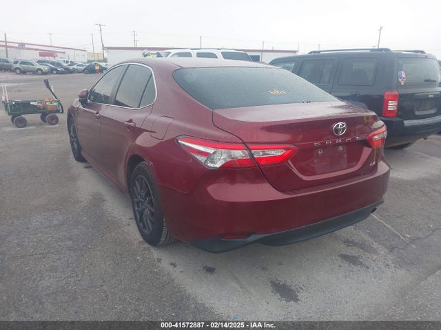 Toyota CAMRY LE 2018 4T1B11HK6JU603011 Image 3
