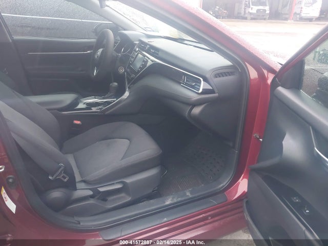 Toyota CAMRY LE 2018 4T1B11HK6JU603011 Image 5