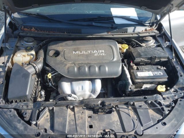 2015 CHRYSLER 200 1C3CCCAB5FN670987 Photo 9