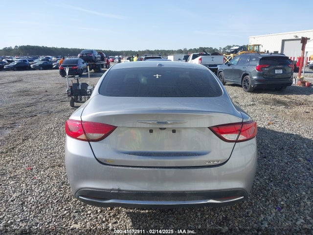 Chrysler 200 Limited 2015 1C3CCCAB5FN670987 Image 16