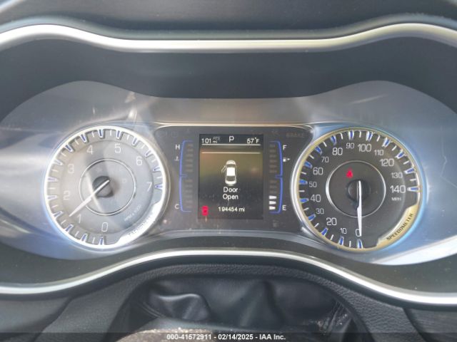 2015 CHRYSLER 200 1C3CCCAB5FN670987 Photo 6