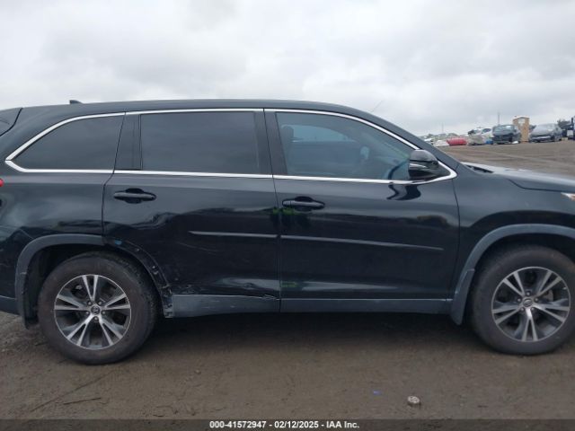 5TDZZRFH9KS356784 Toyota Highlander Le Plus