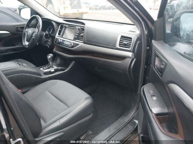 5TDZZRFH9KS356784 Toyota Highlander Le Plus