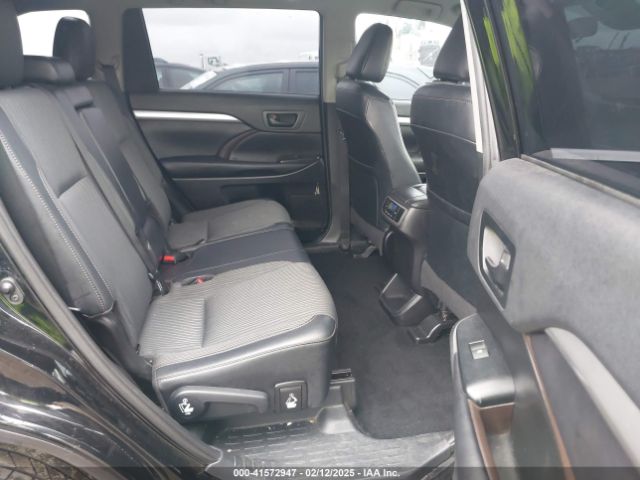 5TDZZRFH9KS356784 Toyota Highlander Le Plus